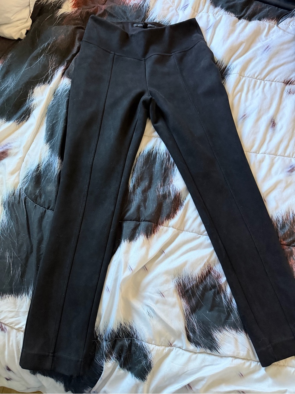 Andrew Marc Black Ponte Skirt with Clean Waistband